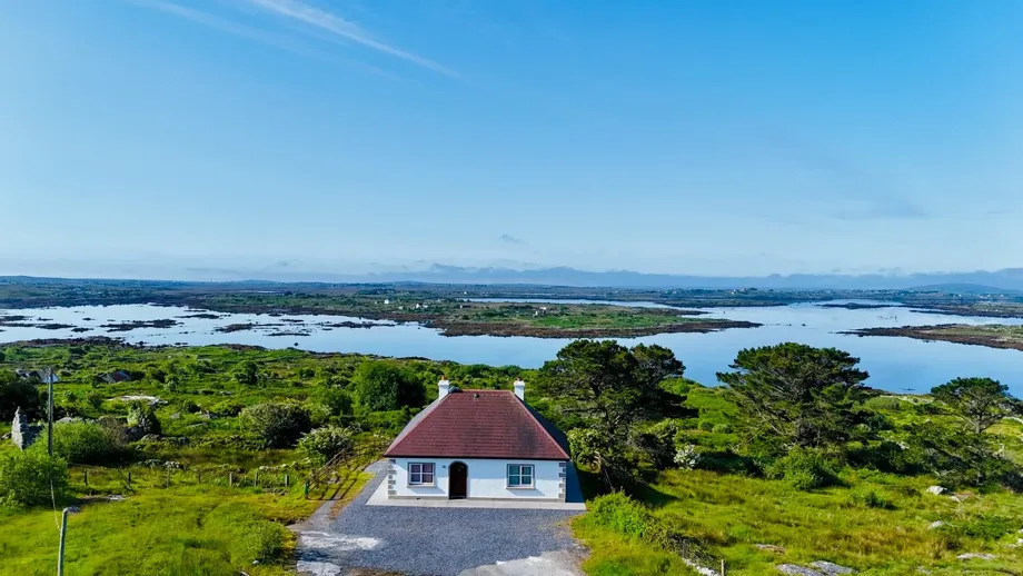 Tigh Sean Thadh, Camus Eighter, Camus, Connemara, Co. Galway, H91FFY6 - DNG Estate Agents
