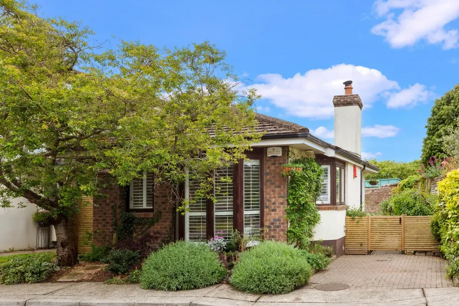 14 The Orchard, Monkstown Valley, Monkstown, Co. Dublin, A94E9V3 - DNG Estate Agents