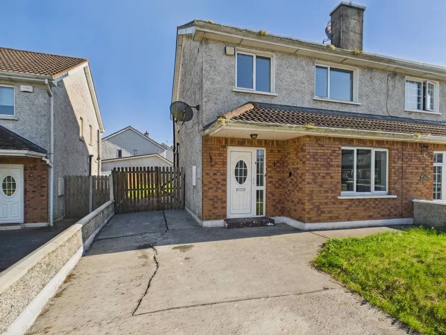 4 Riverside Lawns, Kinnegad, Co. Westmeath, N91EE72 - DNG Estate Agents