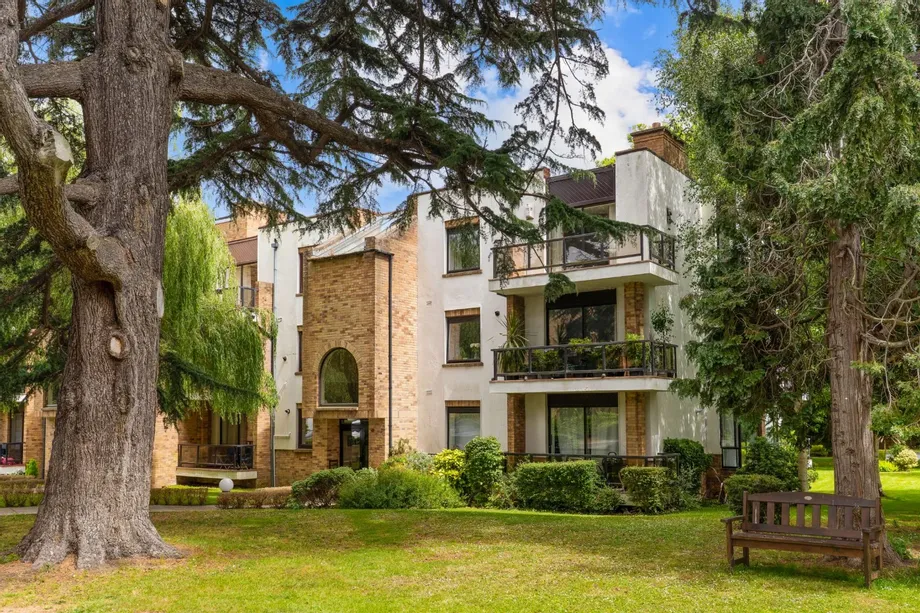 41 The Elms, Mount Merrion Avenue, Blackrock, Co. Dublin, A94C925 - DNG Estate Agents