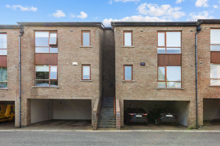 133 Hunter's Green, Hunterswood, Ballycullen, Dublin 24, D24
