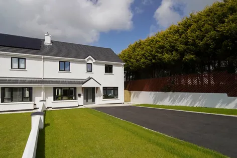16 Solomons Manor, Letterkenny, Co. Donegal, F92P2R6 - DNG