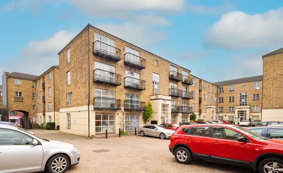Apt 47 Pier 19, Ushers Island, Dublin 8, D08 - DNG Estate Agents