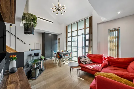 Penthouse 3 The Friary Apartments, 5/6 Cecilia Street, Dublin 2, D02 -  DNG