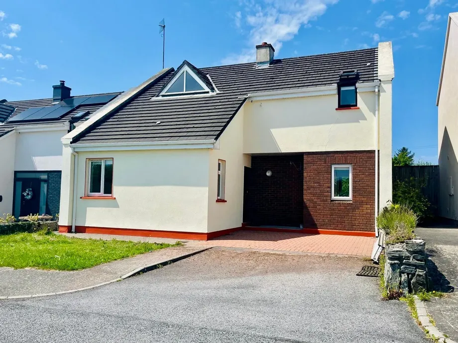 19 The Spires, Clifden, Co Galway, H71 - DNG Estate Agents