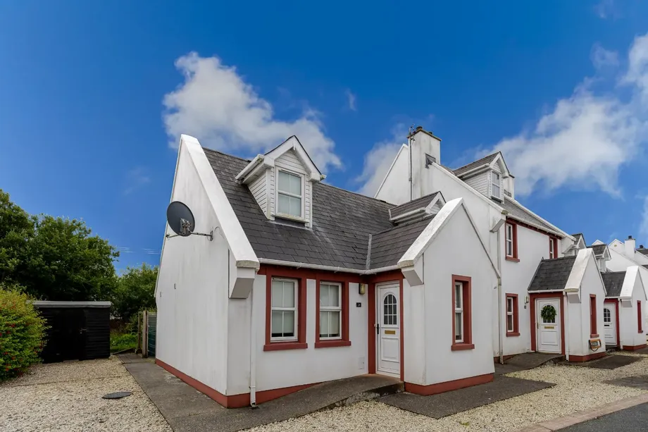21 Clara Meadows, Dunfanaghy, Co. Donegal, F92W8P7 - DNG Estate Agents