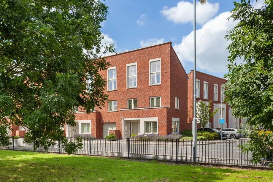 43 Royal Canal Avenue, Royal Canal Park, Ashtown, Dublin 15, D15C5FC - DNG Estate Agents