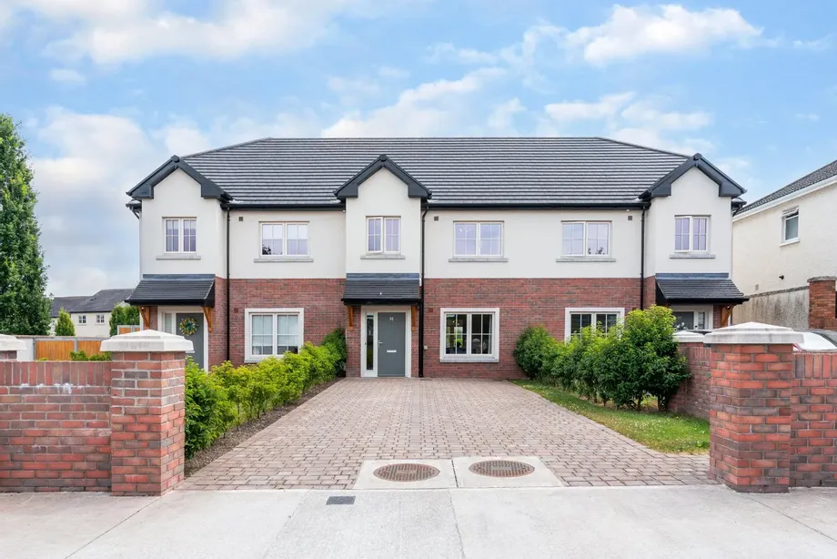 92 Oak Glade, Blessington Road, Naas, Co. Kildare, W91 - DNG Estate Agents