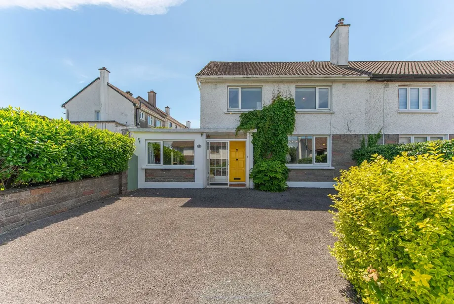 26 Dr. Mannix Road, Salthill, Galway, H91P48X - DNG Estate Agents