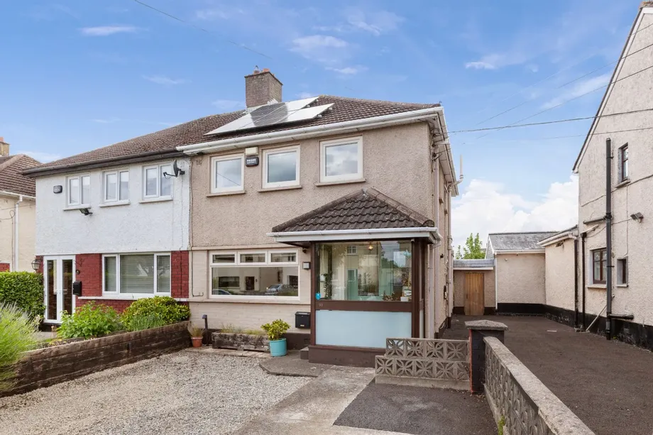90 Shanliss Avenue, Santry, Dublin 9, D09XH31 - DNG Estate Agents