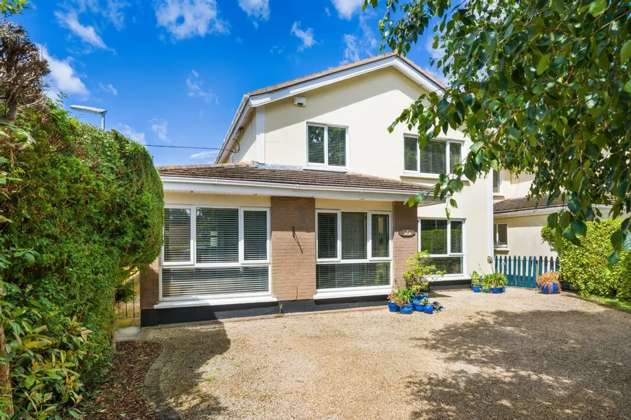 Avalon, 5 Kill Abbey, Kill O'The Grange, Blackrock, Co Dublin, A94E3P0 - DNG Estate Agents