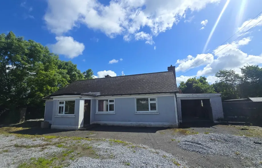 Lochnvar, Broghill Road, Charleville, Co. Cork, P51 - DNG Estate Agents