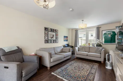 19 Diswellstown Court, Hamilton Park, Castleknock, Dublin 15, D15FPNO -  DNG