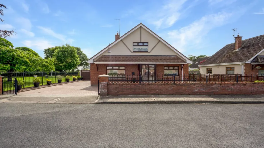 11 Beech Grove, Castlebellingham, Co. Louth, A91 - DNG Estate Agents