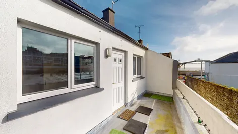 Apt 3 Crescent Mall, 7 Henrietta Street, Wexford Town, Co. Wexford, Y35TD80 -  DNG
