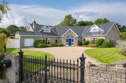 Small Oaks, 6 Rathmichael Haven, Rathmichael, Dublin 18, D18A702