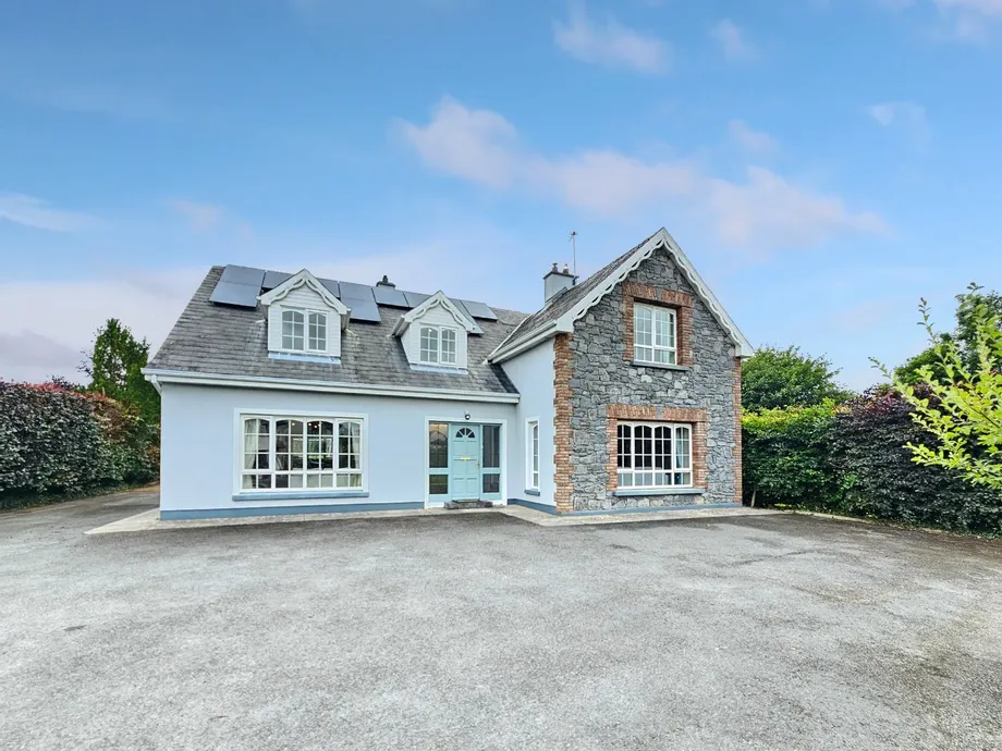 Quin Gardens, Quin, Ennis, Co. Clare, V95TX32 - DNG Estate Agents