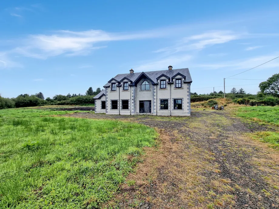Beneden, Caherea, Lissycasey, Ennis, Co. Clare, V95YD61 - DNG Estate Agents