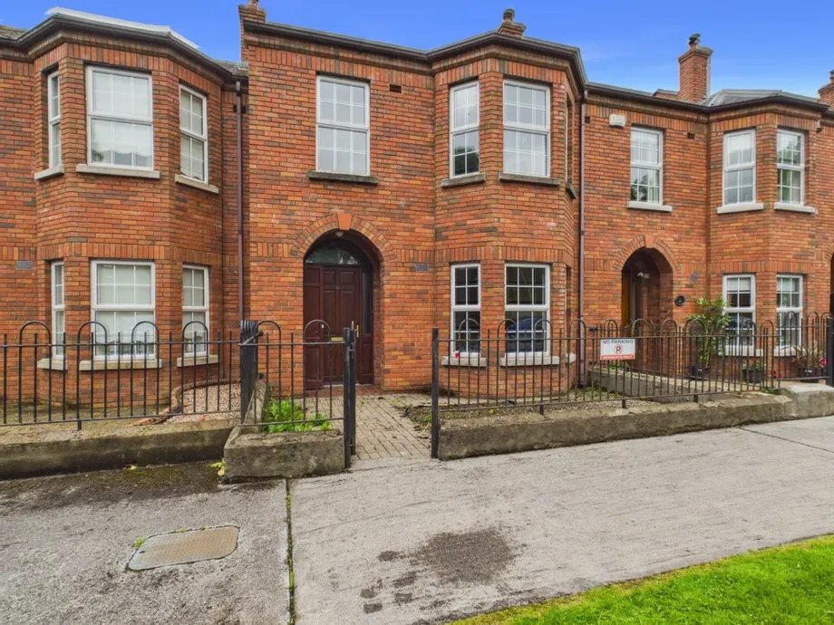 11 Central Park, Mullingar, Co.Westmeath, N91P95A - DNG Estate Agents