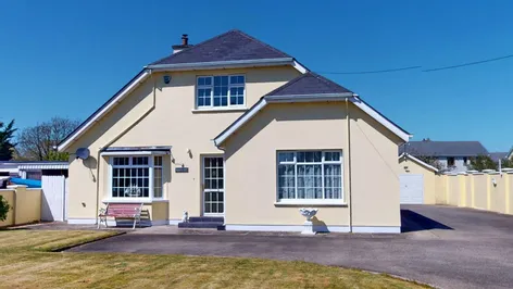 Mooncoin House, Ballygillane Big, Rosslare Harbour, Co. Wexford, Y35F9X4 - DNG