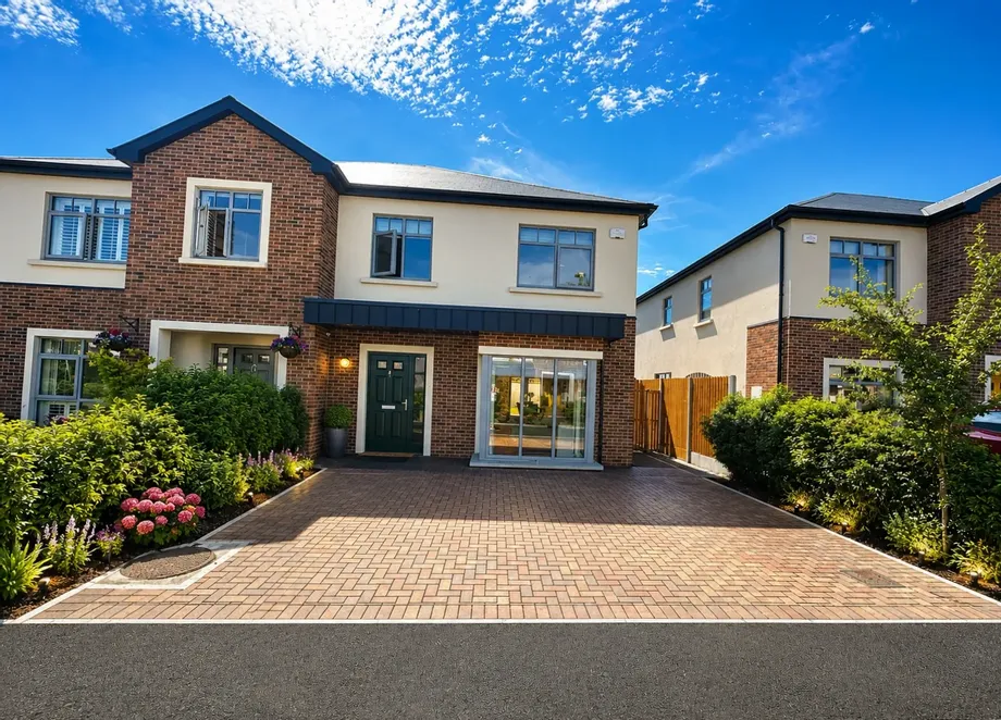 8 Lake View, Fox Meadow, Kilkenny, R95 - DNG Estate Agents