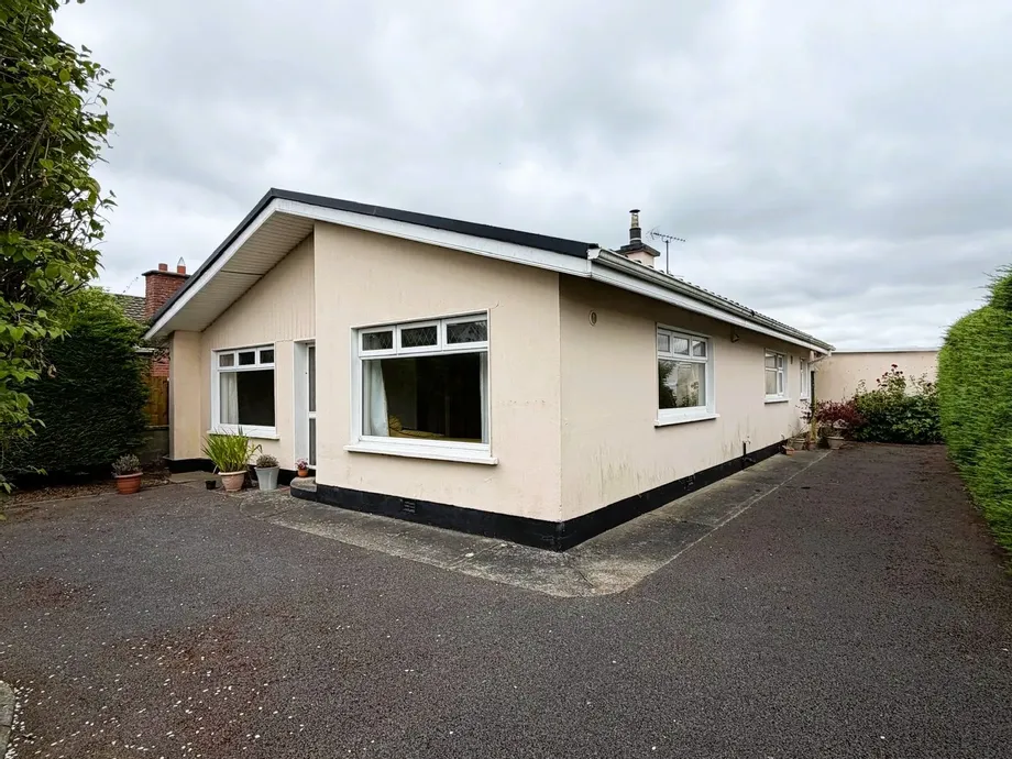 9 School Lane, Dunleer, Co. Louth, A92XE18 - DNG Estate Agents
