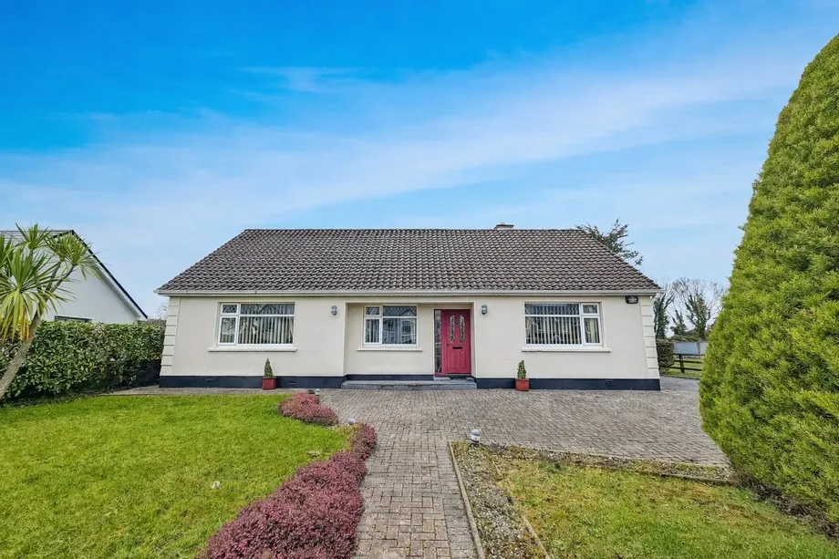 Loughville, Lahinch Road, Ennis, Co. Clare, V95P2D8 - DNG Estate Agents