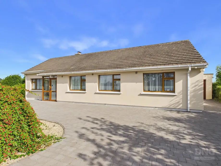Ballybought, Durrow, Tullamore, Co Offaly, R35W880 - DNG Estate Agents