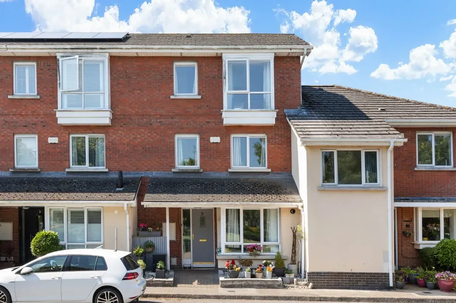2 Fernleigh Lawn, Castleknock, Dublin 15, D15C8N8 - DNG Estate Agents