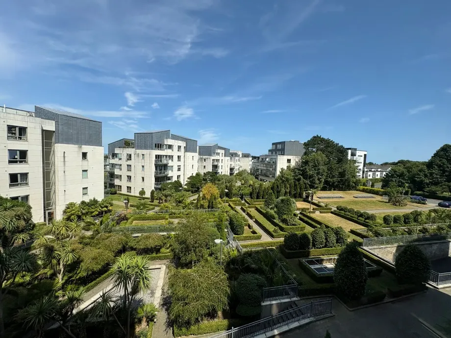 145 Beechwood Court, Stillorgan, Co Dublin, A94X4NE - DNG Estate Agents