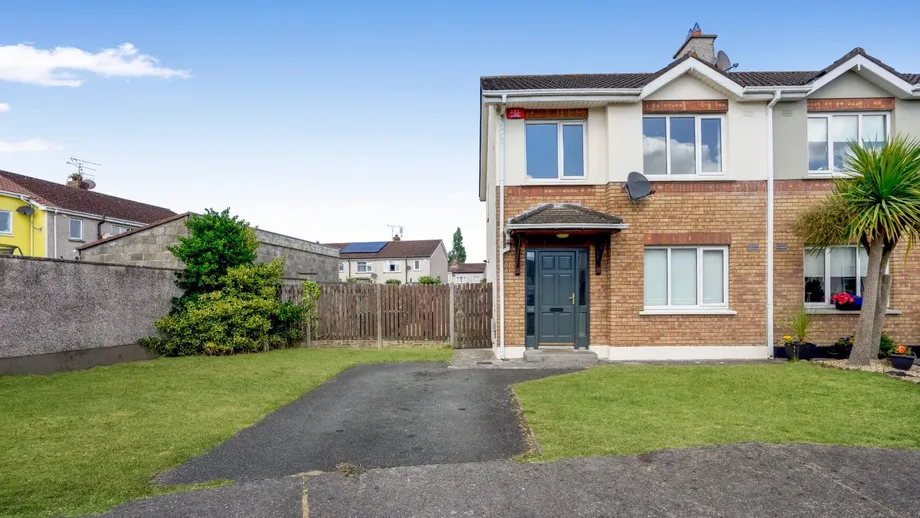 35 Woodbury Gardens, Dundalk, Co. Louth, A91 - DNG Estate Agents