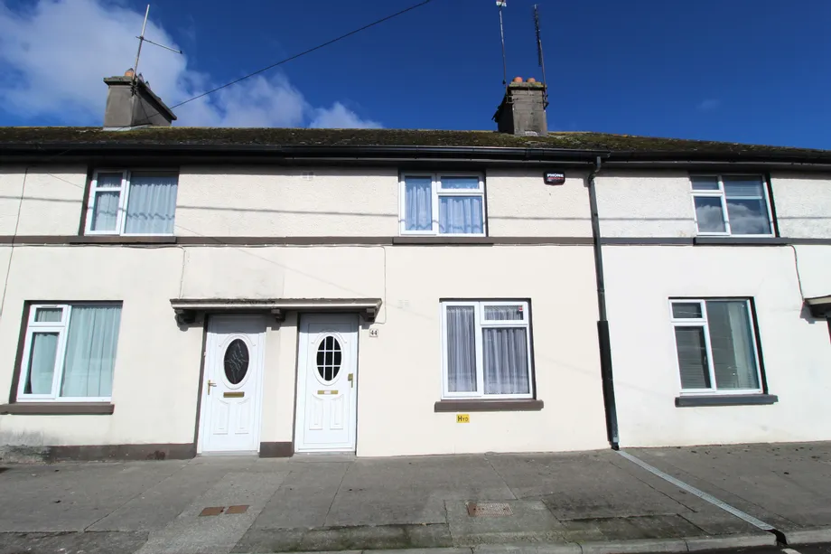 44 New Road, Birr, Co. Offaly, R42 - DNG Estate Agents