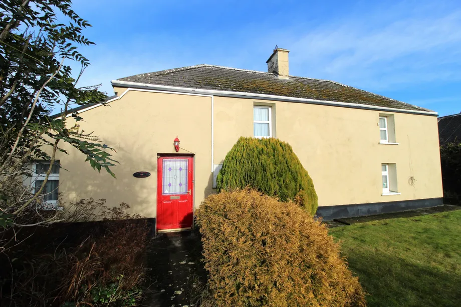 'Blackwater Cottage', Clonever, Shannonbridge, Co. Offaly, N37 - DNG Estate Agents