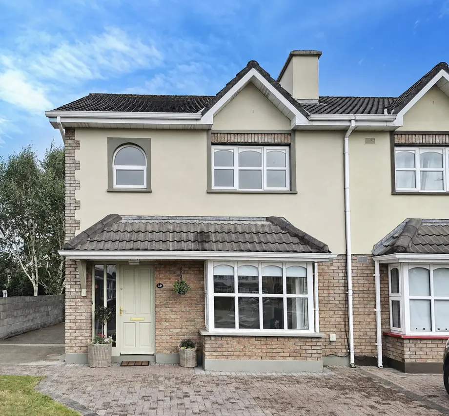 19 Dun Na Ri, Ennis, Co Clare, V95W7K6 - DNG Estate Agents