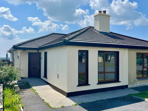 12 Racecourse Hill, Clifden, Co Galway, H71YH01 - DNG