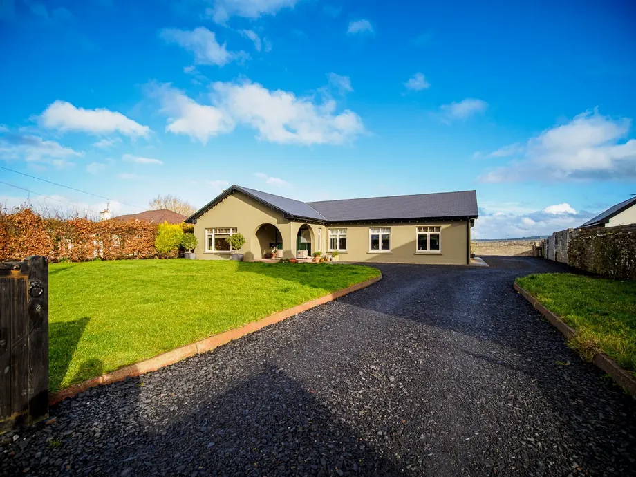 Knockavallig, Duagh, Co. Kerry, V31EW74 - DNG Estate Agents