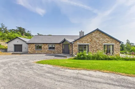 Seabank, Circular Road, Dunmore East, Co. Waterford, X91XP28