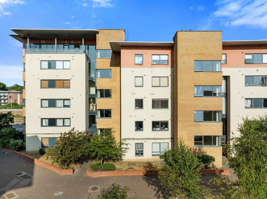 159 The Oval, Tullyvale, Dublin 18, D18FE40 - DNG Estate Agents
