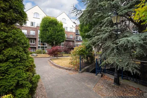22 Gracepark Manor, Drumcondra, Dublin 9, D09 -  DNG