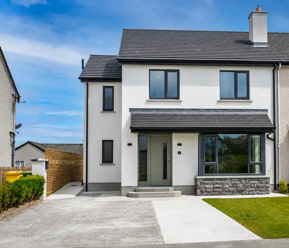 51 Rockwell, Ballina, Co. Mayo, F26K5W5 - DNG Estate Agents