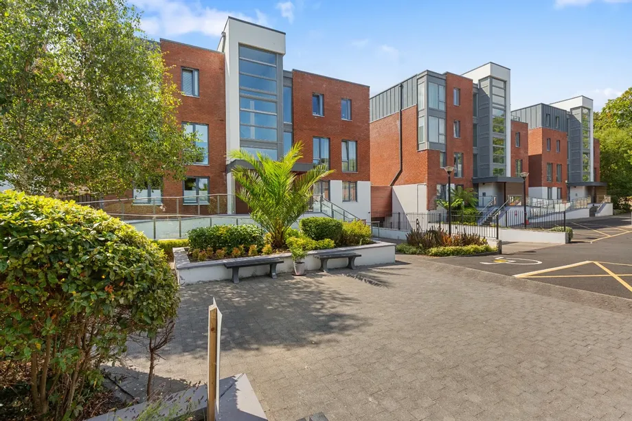 39 The Croft, Parc Na Silla Avenue, Loughlinstown, Dublin 18, D18PX08 - DNG Estate Agents