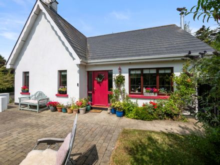 6 The Village, Ballymoney, Gorey, Co. Wexford, Y25RD73