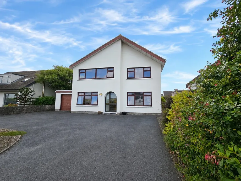 Ennistymon Road, Lahinch, Co. Clare, V95V8R2 - DNG Estate Agents