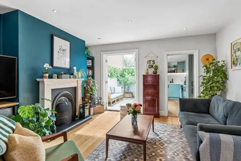 1 Stewart Villas, Carlingford Parade, Dublin 2, D02YV99 - DNG