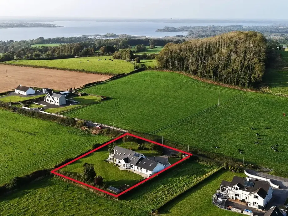 Ballyscanlon, Coolbawn, Nenagh, Tipperary, E45EP68 - DNG Estate Agents