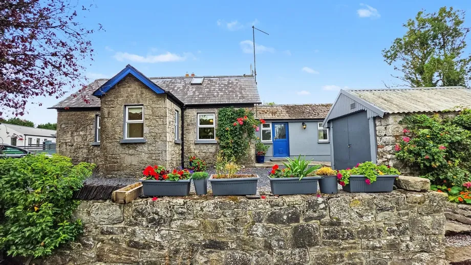 1 Millbrook Cottages, Oldcastle, Co. Meath, A82D2E6 - DNG Estate Agents