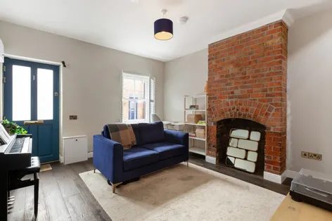 24 Great Western Villas, Phibsboro, Dublin 7, D07F3F2 - DNG