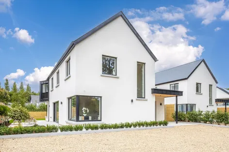 4 Chestnut Grove, Sea Road, Kilcoole, Co. Wicklow - DNG